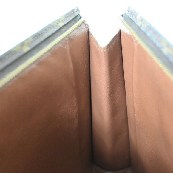 LOUIS VUITTON Poche Toilette 26 Clutch Pouch Bag Monogram Leather M47542 68HB701 - Picture 2 of 15